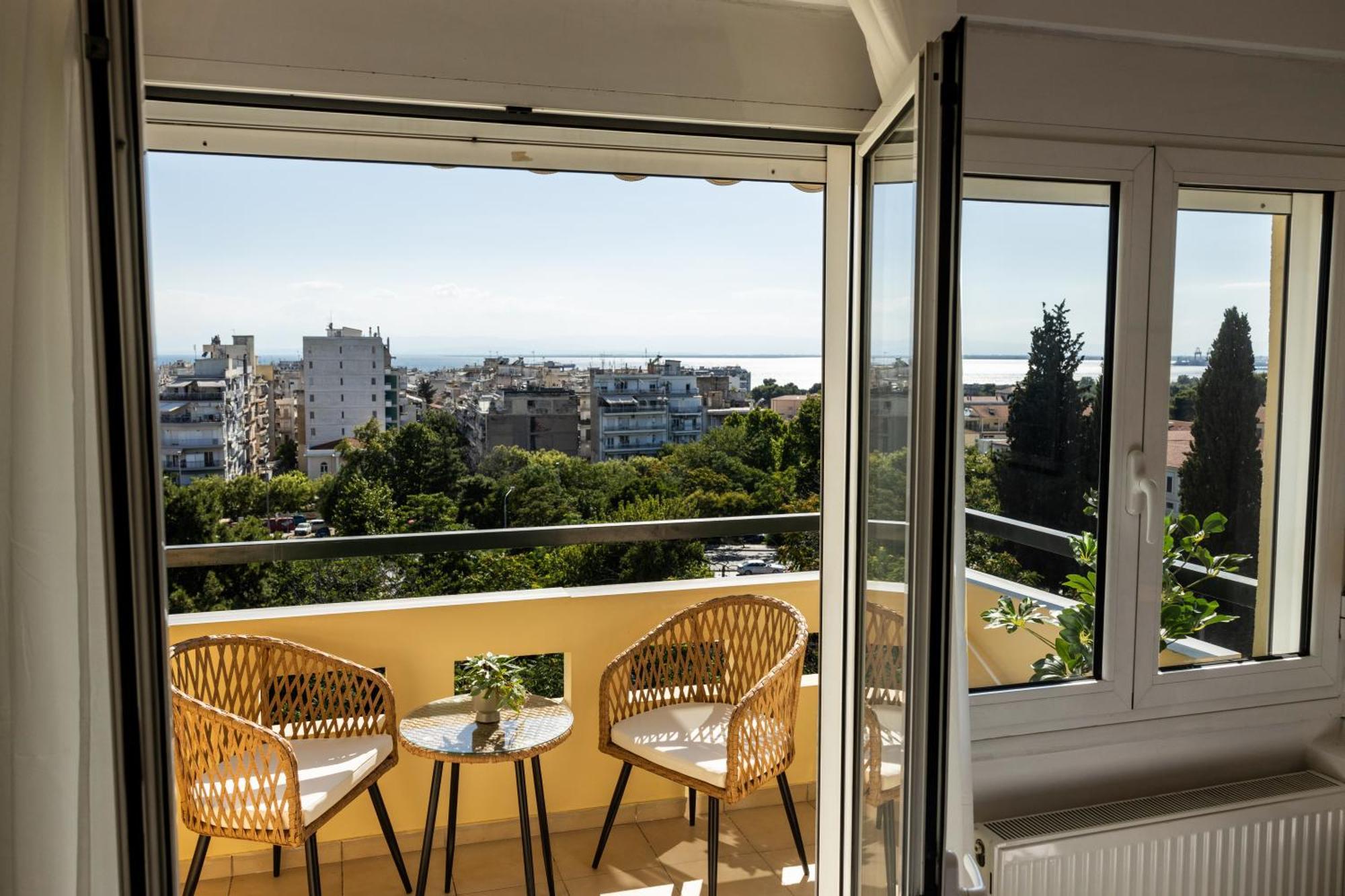 Urban Colors Apartments By Binobi! Szaloniki Kültér fotó